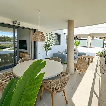 La Perla De Aranya Estepona