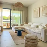Apartment La Perla De Aranya