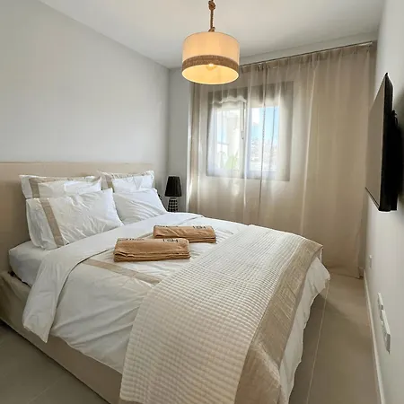 La Perla De Aranya - Apartment